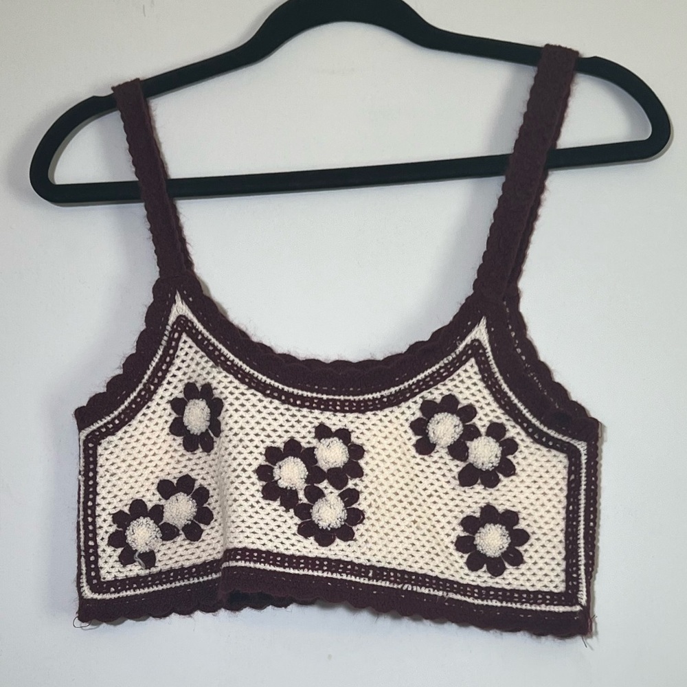 Women Knit Sleeveless Sweater Vest Crochet Floral Contrast Color Camisole